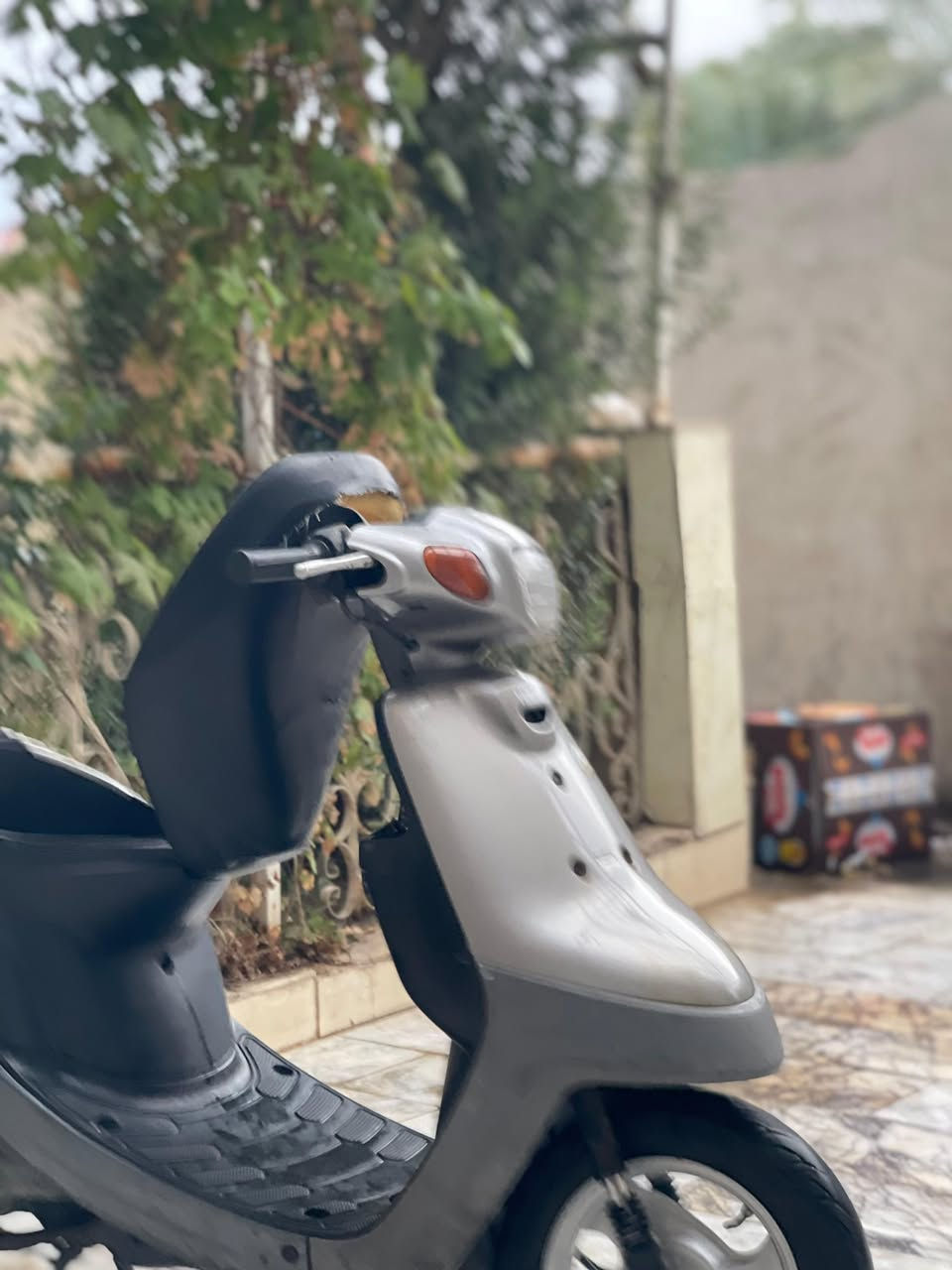 سلام عليكم ورحمة الله وبركاته.دراجة بتره خط واحد بلادية مال يابان دراجة برغي مامفتوح بيها الدراجة ختم واحد كلشي فول بيها لايت اشاير عداد بانزين وكيلومتر مفوله الدراجة،للاستفسار خاص وتشلع العيوني الشراي


**إذا كنت صاحب هذا الإعلان وتريد حذفه لأي سبب، رجاءا أرسل رسالة إلى الدعم الفني**