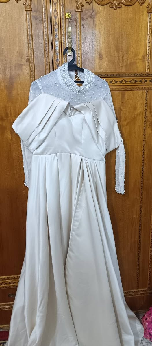 فساتين من لبيجج للكنتور ابد مملبوس
سعر ماروني ب38 
وسعر لبيجي ب65
موضح شكلة بلفيديوا
موقع شعله ماعندي توصيل


**إذا كنت صاحب هذا الإعلان وتريد حذفه لأي سبب، رجاءا أرسل رسالة إلى الدعم الفني**