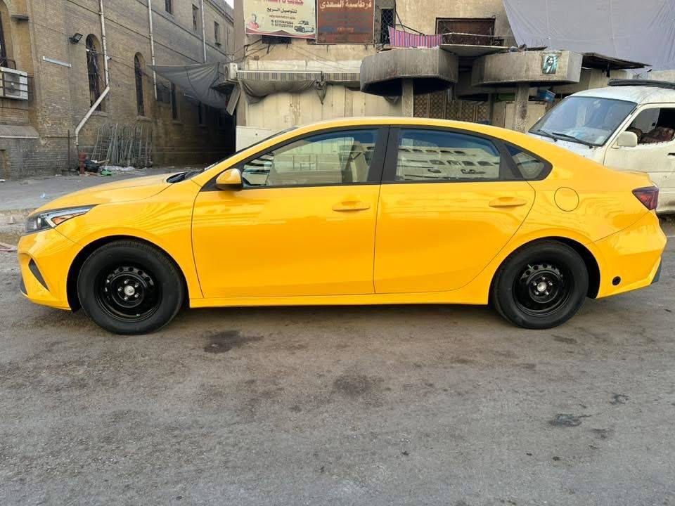 سلام عليكم كيا فورتي مديل 2023 وارد أمريكي حادثها باب السايق السياره ليبل واحد السياره ارباك برده فقط كير مكينه 2000 منضومه غاز منضومه زنون تخم تاير جديده الداخل مدوشمه الجنط مغلفه ماشيه 40 بغداد أرقام أجره بسمي السعر 174وبيهه مجال مكان بغداد الدوره رقم الهاتف ***********
