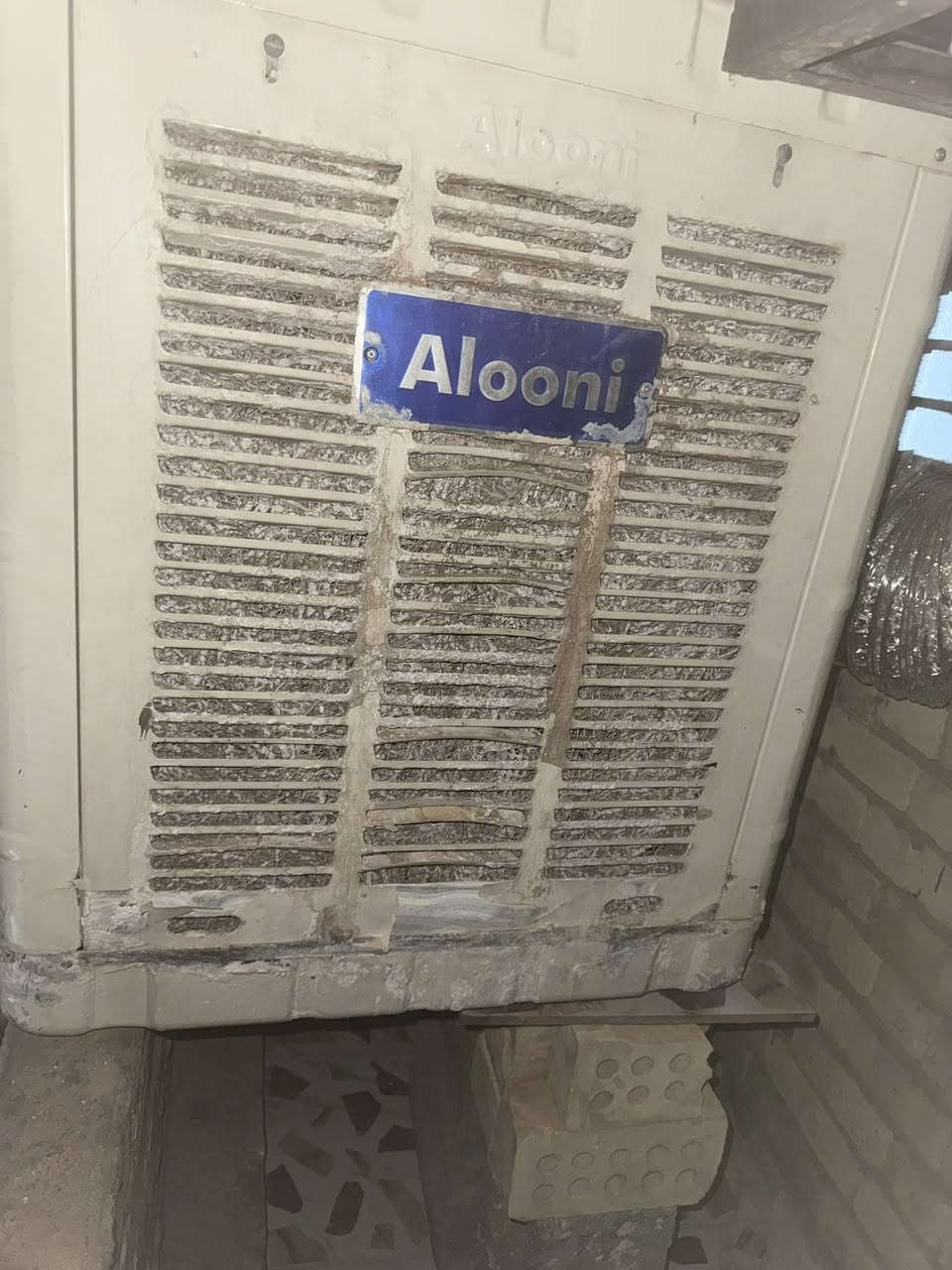 مبردة نظيفة للبيع الونا الاصلية ماطور بلادي والخرطوم ينشال هم 
 ***********
