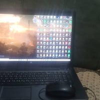 عندي لابتوب ورك ستيشن (HP ZBook) وحش بالأداء للبيع أو المراوس رأس برأس...