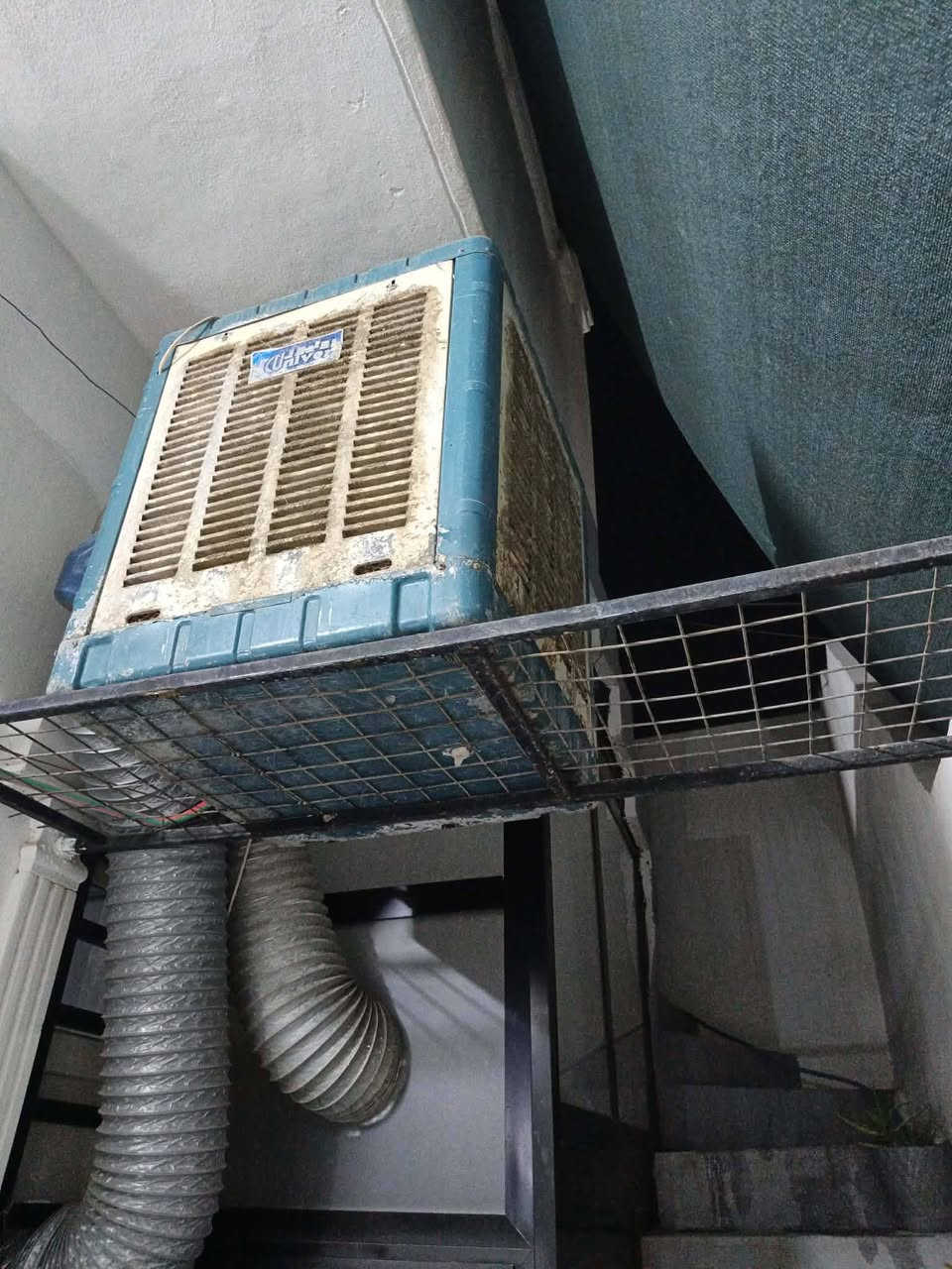 للبيع حجمها 2ونص سعرها 60الف عنوان حى العسكري كركوك ***********
