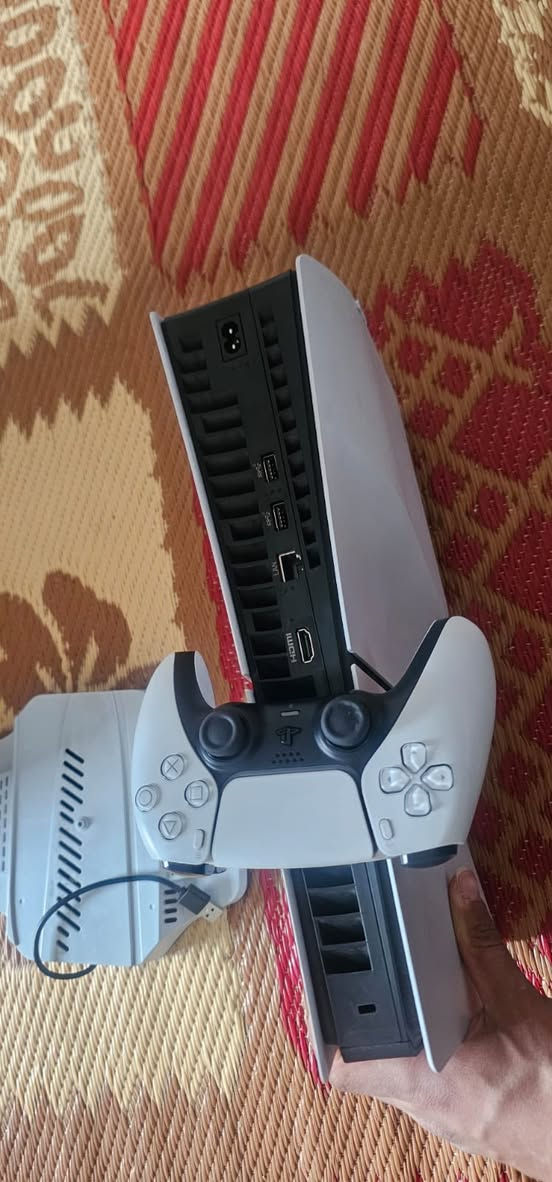 بلي5 سلم نوعية طافي موديل 2025 شهر 10 اوربي اخو اخو جديد
ييجي ويا غراضة اصلية كاملة + قاعدة شحن
محدث اخر تحديث


**إذا كنت صاحب هذا الإعلان وتريد حذفه لأي سبب، رجاءا أرسل رسالة إلى الدعم الفني**