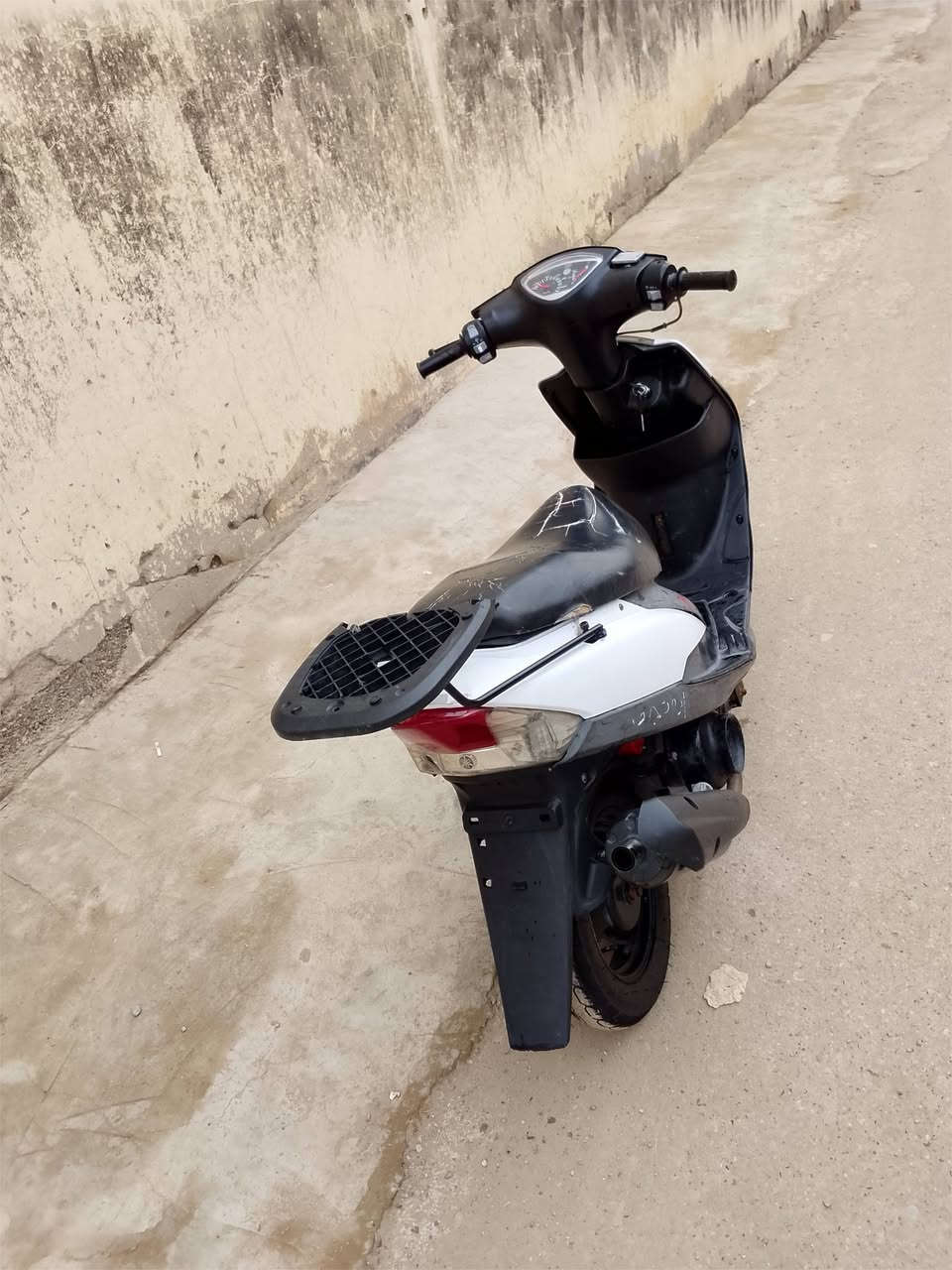 سلام عليكم للبيع ماكس عدله 120 صالنصه fm كلجات رياضي شوته رياضي بوشه 49 سلف 55 تخم تأير دبل خلفي رياضي نقصهه هندر سعر 550 دراجه شلعه معدله *********** عنوان ديالى بعقوبه
