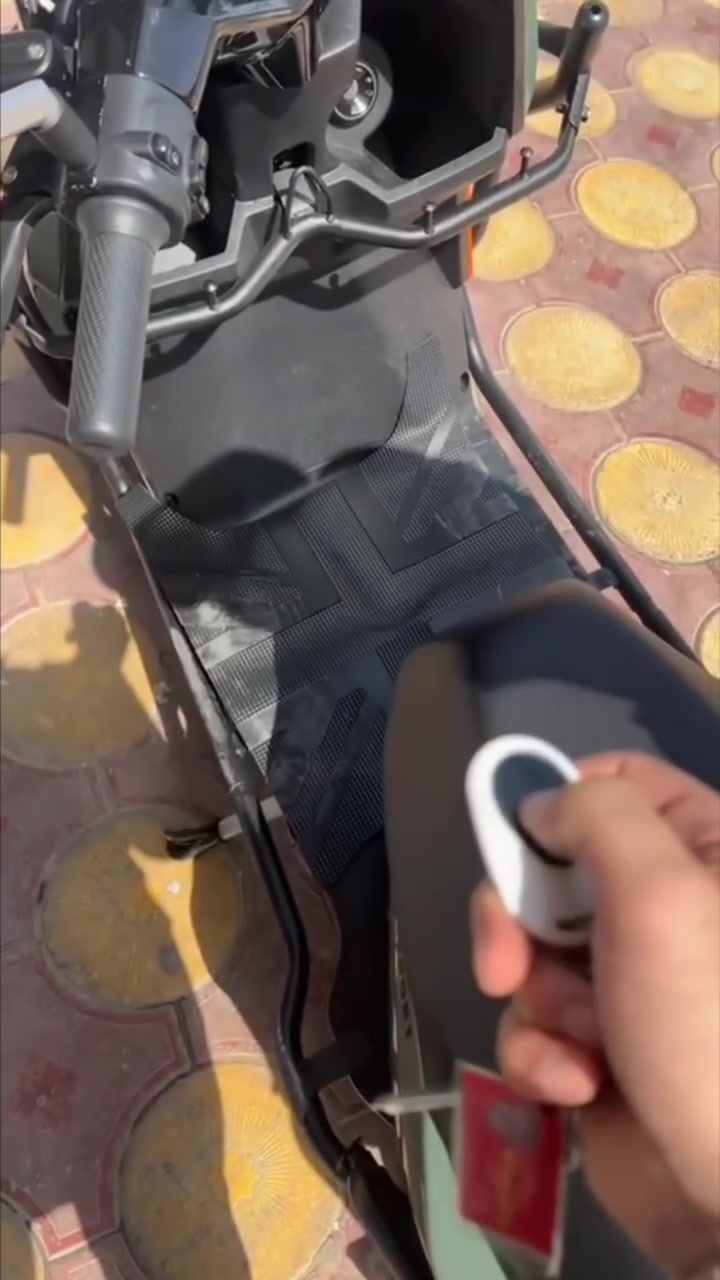 سلام عليكم
دراجه سحن نوع سكنس T08

استعمال نضيف جدا لايقل عن شهر
سعر 950 وبيها مجال بسيط
مكانها الدوره 
استفسار ومواصفات اكثر خاص


**إذا كنت صاحب هذا الإعلان وتريد حذفه لأي سبب، رجاءا أرسل رسالة إلى الدعم الفني**