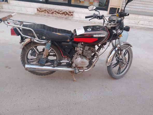 ماطورللبيع سيفان 
موديل 2021
السعر 350 وبه مجال للشراي
مكاني العلم 
الشراي يتصل ***********
