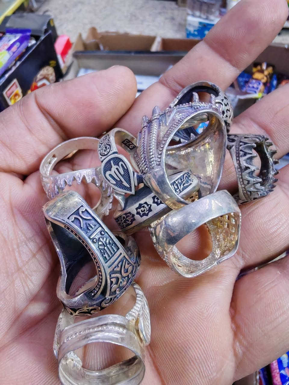 قوالب جديده الغرام 3500 قفل
مكاني بغداد الطالبيه لايوجد توصيل..


**إذا كنت صاحب هذا الإعلان وتريد حذفه لأي سبب، رجاءا أرسل رسالة إلى الدعم الفني**