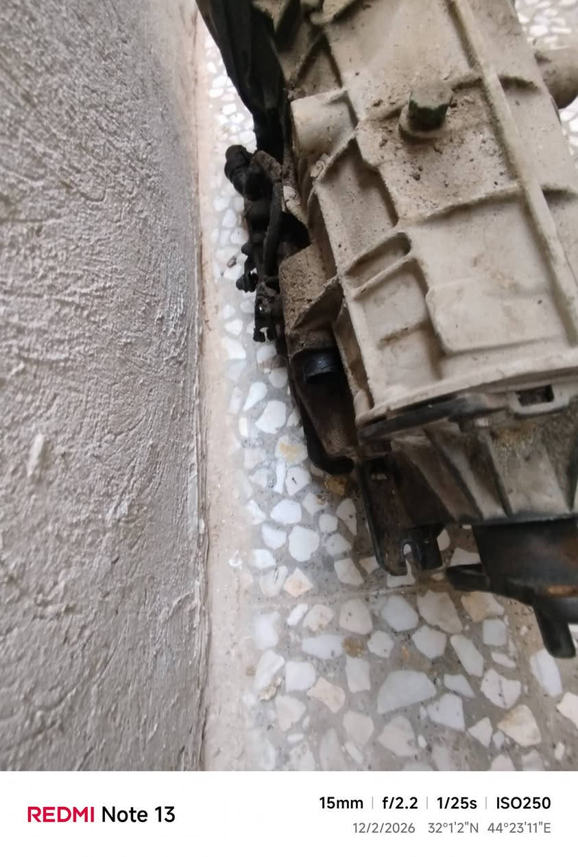 كير صقر للبيع  ويرهم 525بدي قديم كير الماني فيشه سوده بلاستك بس درايم الاول محترك 
***********
