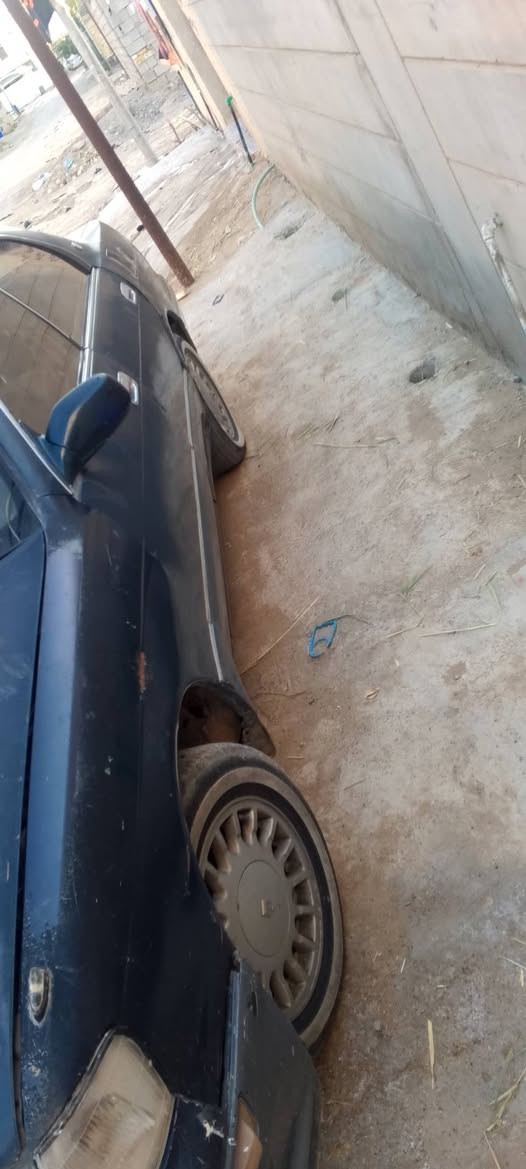 بطه موديل94رقمه واسط سنويته نافذه مكفوله من الكص ونقل كير ومكينه وتبريد ويه السويج حداديته70تخم تايرسعر38وهذارقمي وعندي وكاله عامه بيه احولك تريد من رائعيه وهذارقمي***********
