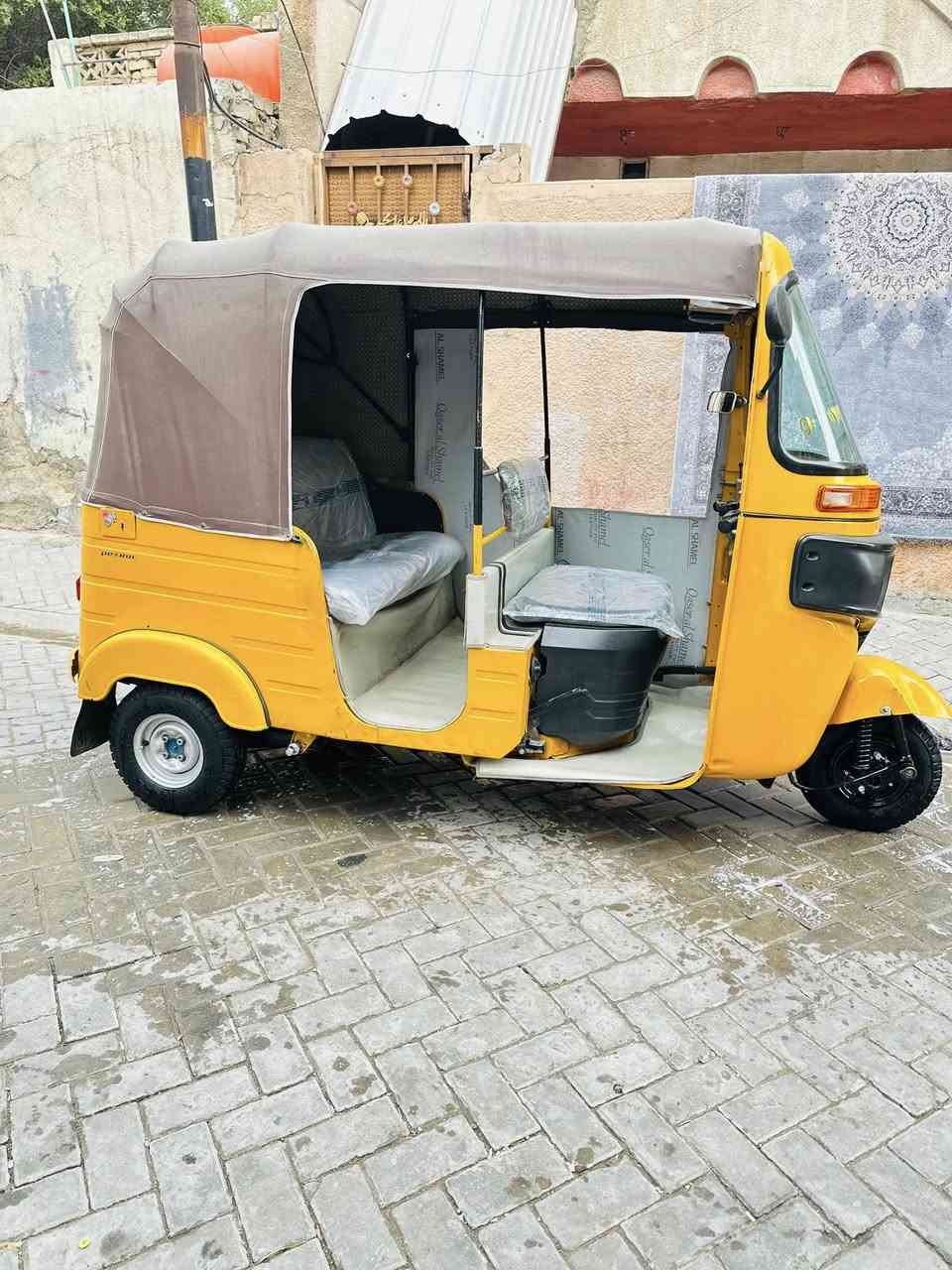 سلام عليكم تكتك البيع مديل 2020 بيهة بس تعمير دوسات تكتك تخم تاير جديد تكتك خير من الله سعر سبعه و 100 بيهة مجال حك الجيه مكاني بغداد البلديات شارع المصرف رق ***********
