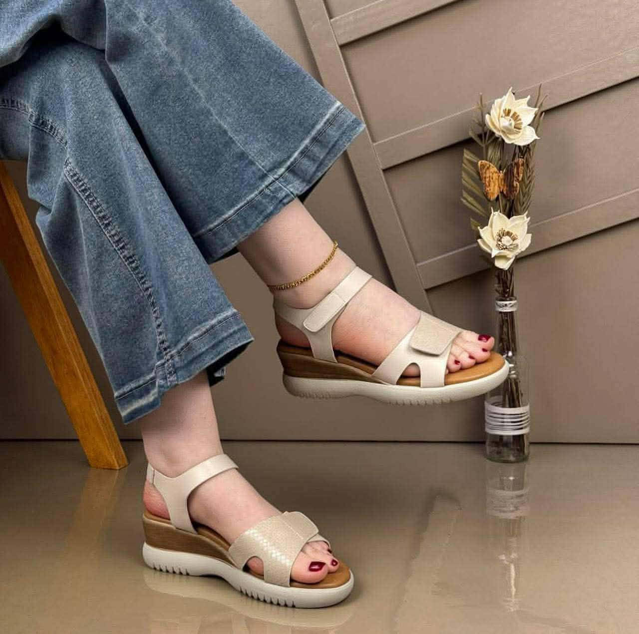 الراحة اللي تحسيها  بهذا الحذاء  متنوصف😍 
فلورتان طبي الاكثر راحه وخفيف جدا جدا  ❤️
جلد طري جدا وكوالتي عالي❤️‍🔥
يتحمل وقفة ومشي  لساعات طويلة😍
مفيد لاهل النتوء والمفاصل ❤️‍🔥
السعر 15 الف فقط 🤩 والتوصيل 3 آلاف🤩 لجميع محافظات العراق خلال شهر رمضان المبارك 
قياسات خاصه وعادية من 37 لغاية 42
يحقلكم فحص الطلب وقياس القطعه بوجود المندوب 
تفاصيل كل قطعه مكتوبة تحت كل صورة
تتوفر حقائب اوربيه كوالتي عالي جدا
#احذيه #اكسسوارات #جينزات #جينز #سبورت #ملابس #براندات #ماركات #احذيةطبية #حذاءطبي #حقائب #جنط #بغداد #الكرخ #الرصافة #المنصور #الكراده #المستنصرية #بصرة #ناصرية #كربلاء #ديوانية  #بابل  #نجف #سماوة #كوت #العراق #مشاهيرالعراق #اكسبلور #فولو


**إذا كنت صاحب هذا الإعلان وتريد حذفه لأي سبب، رجاءا أرسل رسالة إلى الدعم الفني**