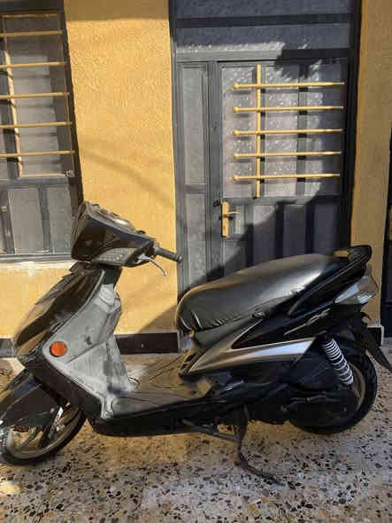 السلام عليكم سكنس فحل كولد طلاعات دراجه خير من الله مال جناي وبلعافيهه عل ياخذه دراجه كفاله عامه مكينه خرسه متسمعله صوت ***********
بغداد زعفرانيه
السعر 900 وبيه مجال قليل حيل
