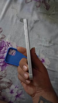 ايفون ١٢ • ١٢٨ • فيس ايدي معطل