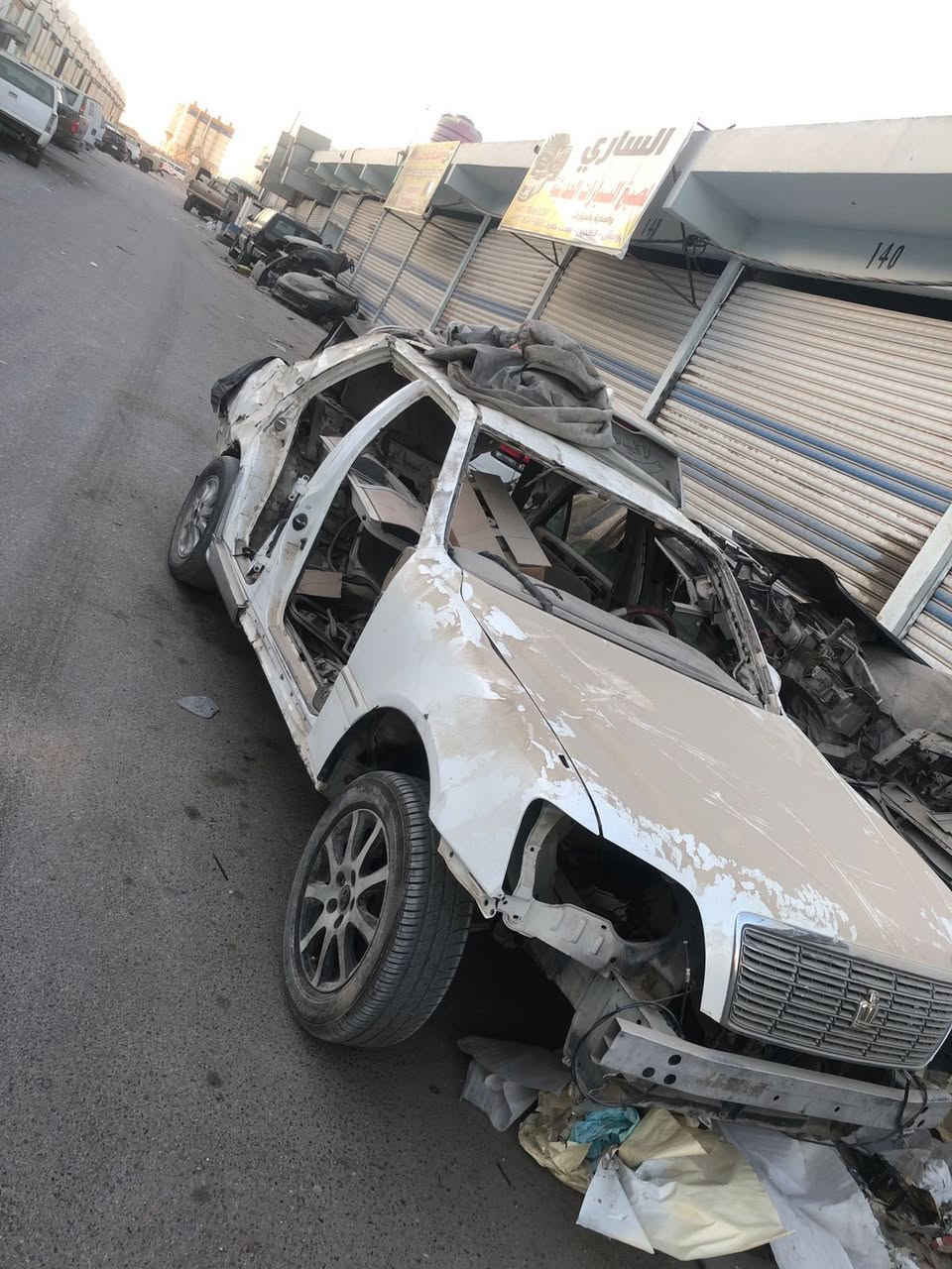 السلام عليكم ملكة للبيع دوات دوات 
سستم موجود حاويه جديده حداديه جديده 
اربع دكم مكينه وكير جديدة 
25وبيها مجال 
سياره دعميات لايتات جديده بس سمكره 

***********
البصره
