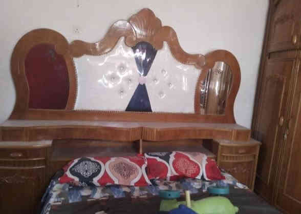 السلام عليكم غرفه للبيع عراقي تسگام السعر مليونين ونص قفل مليونين للتواصل *********** المکان النجف حي المیلاد
