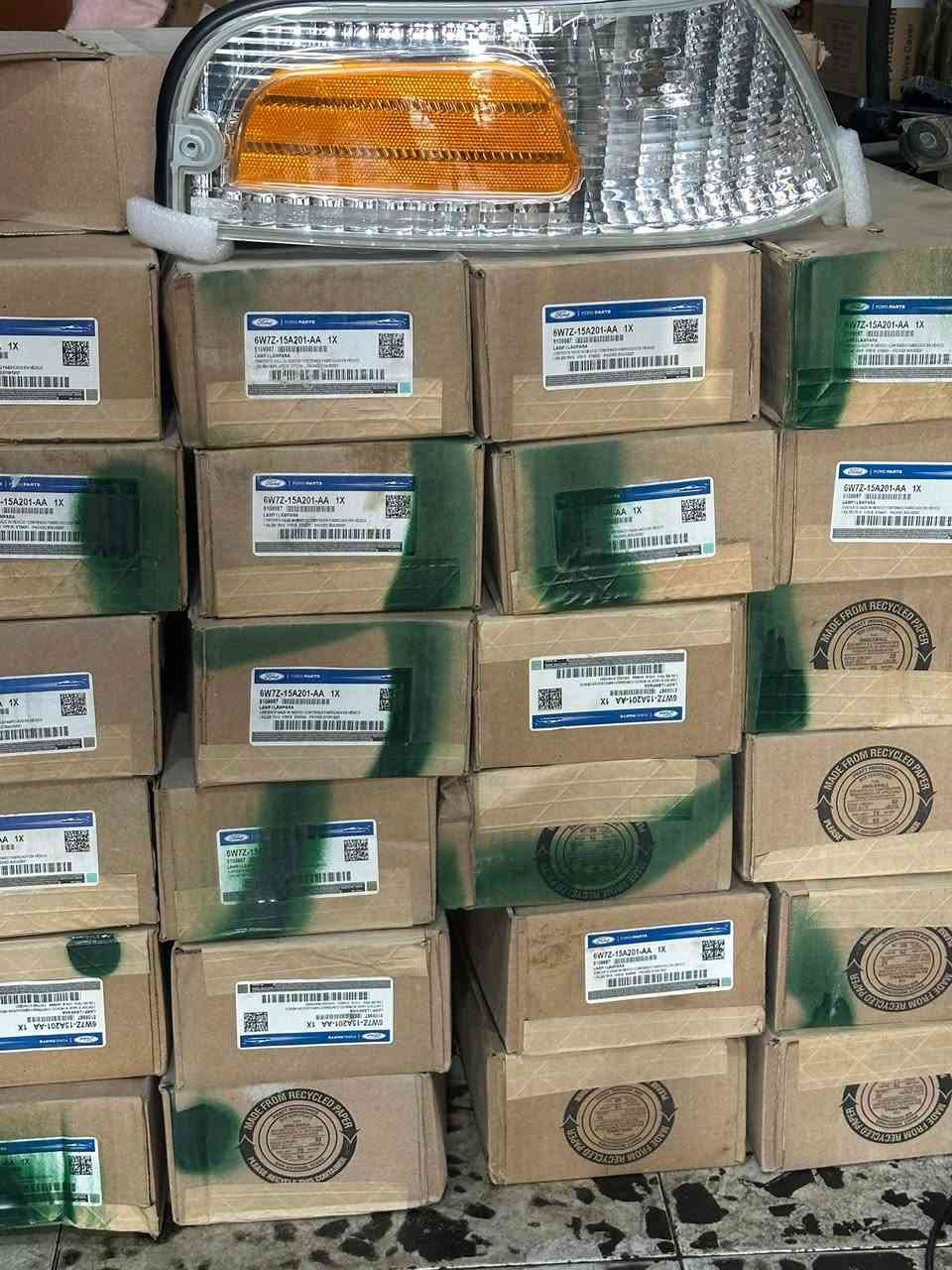 عروضات محرم توفرررر جديددد سكنات فكتوريا وبك لايت اكسبلور وبور ستيرن فكتوريا جديد اصلي وكالةةةة🚀🚀كلشي توفر جديد اصلي وكالة

 متوفر غراض فورد عام

.
.
العوان الطالبيه قرب جسر القناه 

.
.
للتواصل
***********
***********
