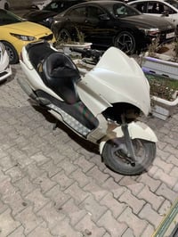 دراجه فورزه للبيع التواصل على هذا الرقم 07800844100 العنوان  الاعظميه