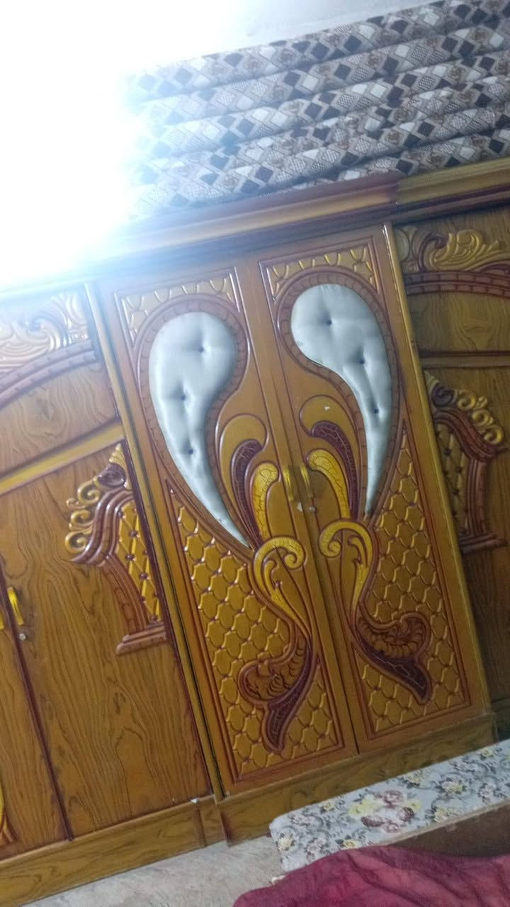 للبيع
غرفه اخشاب للبيع
سعر مليون و 150 وبيها مجال
***********
