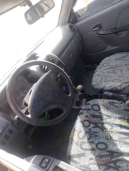 سايبه مديل 2012 رقم صدامي سنويه عظم عاج اصليه راعيه ماندله ابيعلك كوم حديد 9وبيه مجال  يرادله بس كهربائيات السياره شغاله كلشي مابيه اكفلك كير ومكينه***********كربلاء
