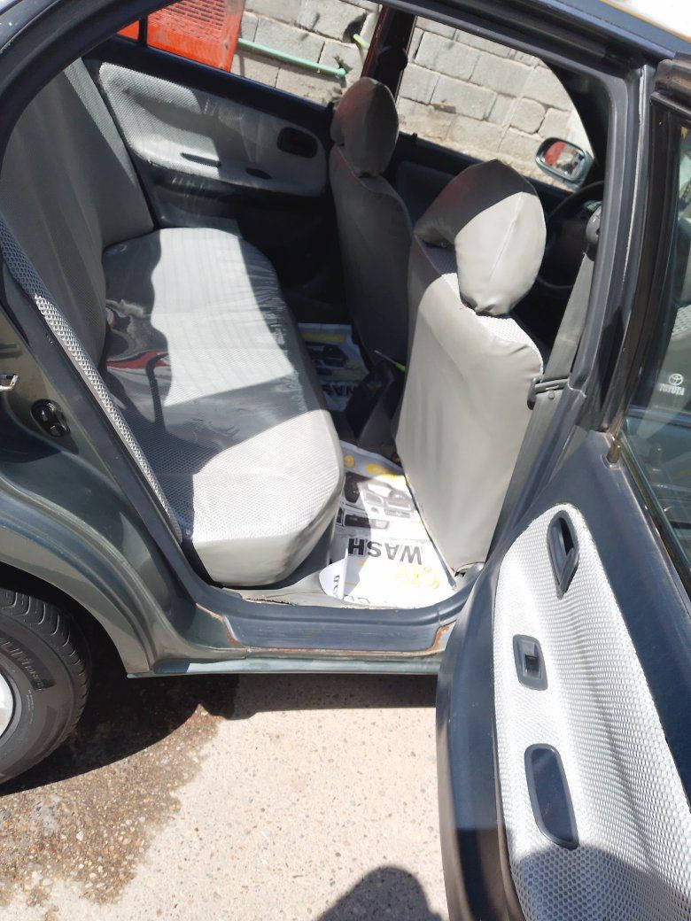 السلام عليكم اخوان كورولا للبيع رقم بغداد مشروع وطني تحويل مباشر سياره مكفوله من الضربه مكينه كير تخنتير والكيب ريمون تقفيل تفتيح كهربائياتها كلها شغاله تبريد ثلج العنوان واسط النعمانيه السعر 65 بها مجال بسيط رقم الهاتف ***********
