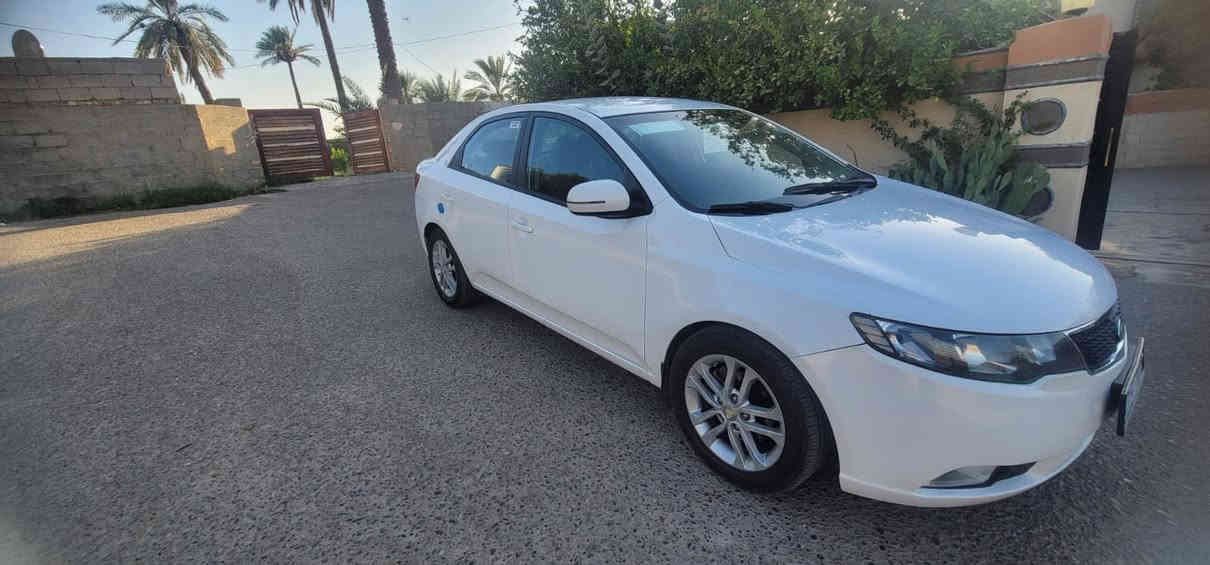 كيا سيراتو 2011 رقم سليمانية
ماشية 185
كير ومحرك مكفولات
حساسات خلفية اشاير مري 
كير 6 نمر
گيچ حماوه دشبول ليزري
سونارها مرفق بالصور حتى ما اتعبك وتعبني
السعر 103
مكانها صلاح الدين الضلوعية
***********
