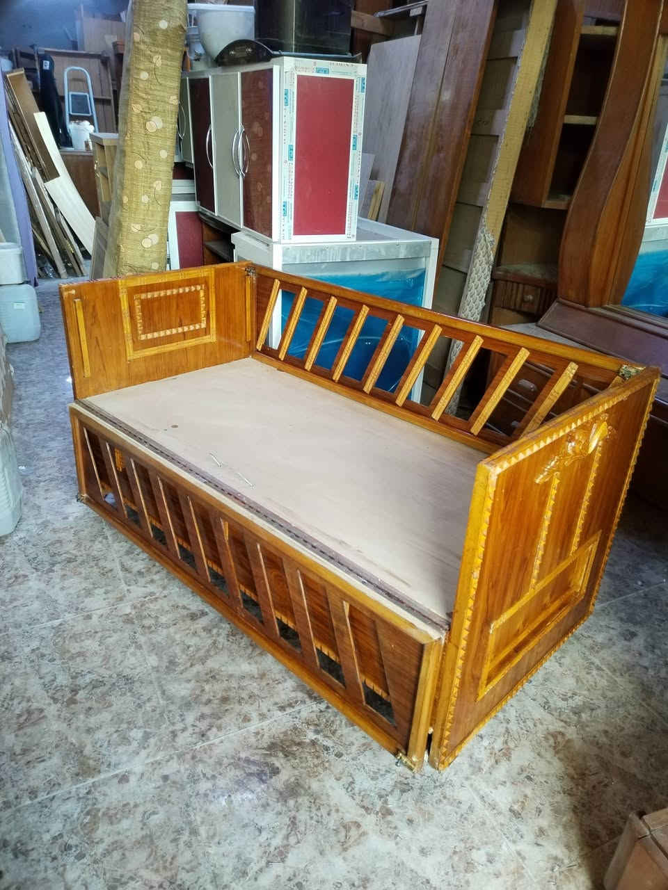 ١٤٥ الف تخت طفل يكفي إلى ١٠ سنوات صاج وزان *********** كورك *********** موصل مصارف
