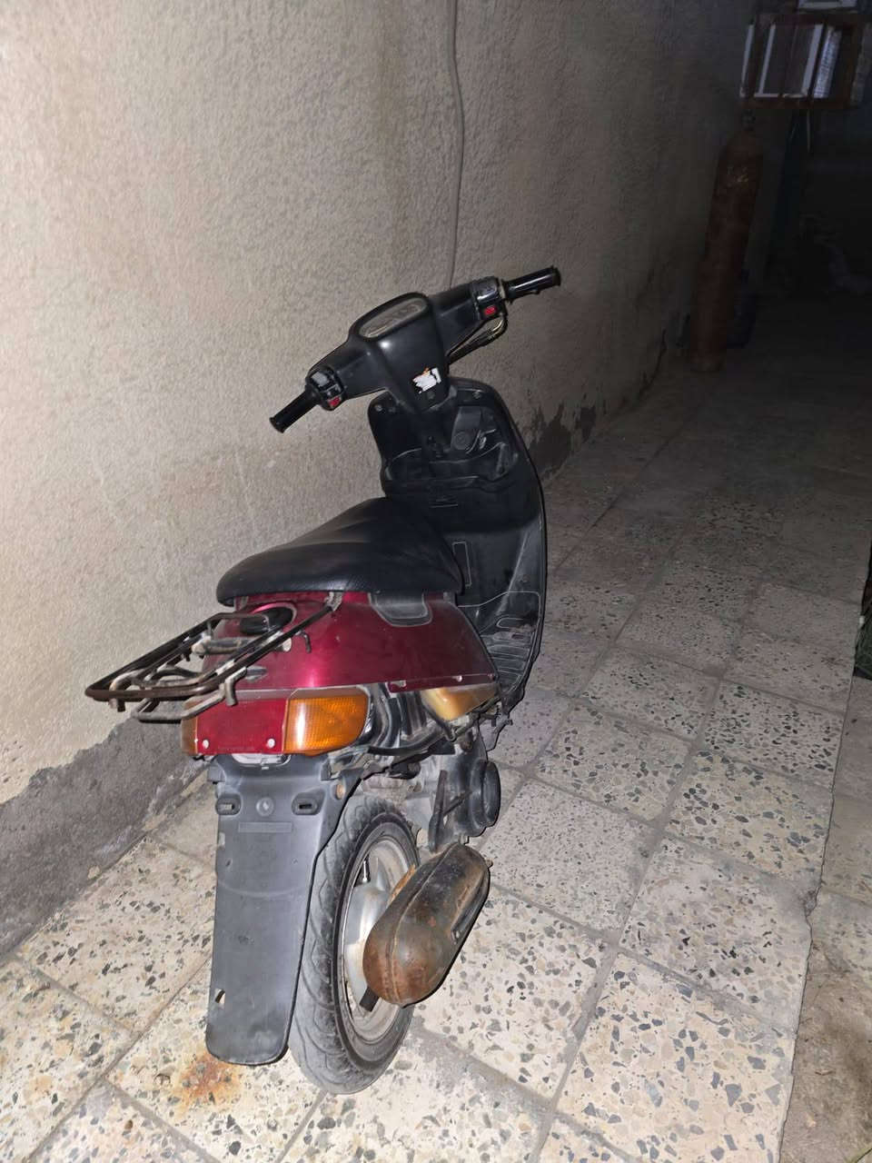 السلام عليكم ورحمة الله وبركاته دراجه للبيع منغولي خطين دراجه حلوه نظيفه مكينتها ناعمه ونشاطه خير من الله استمراريه ونهضه السعر 250 وبيها مجال للطيبين مكاني البصره حمدان للاستفسار الرقم ***********
