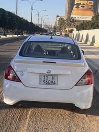 سياره سني هندي موديل 2018 بدون اي ضرر مكفوله مكينه كير صدر كله نظيف رق...