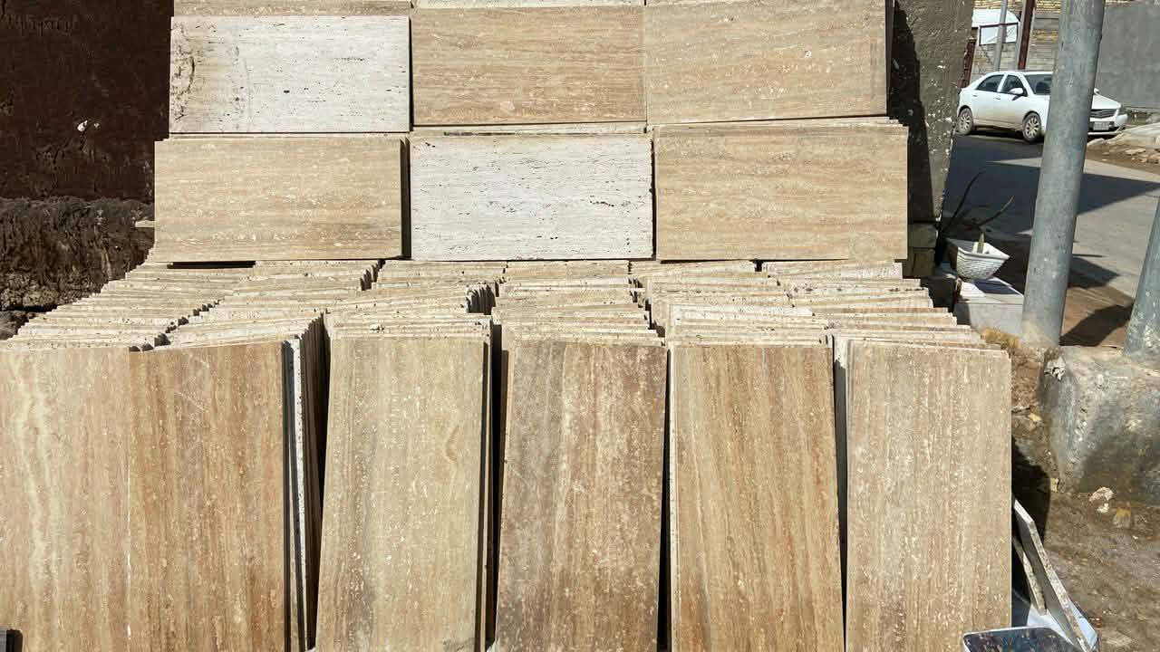 مرمر واجه للبيع جديد 166 متر سعر المتر 10 وبي مجال 

درج  جديد السعر 200 بي مجال
***********
