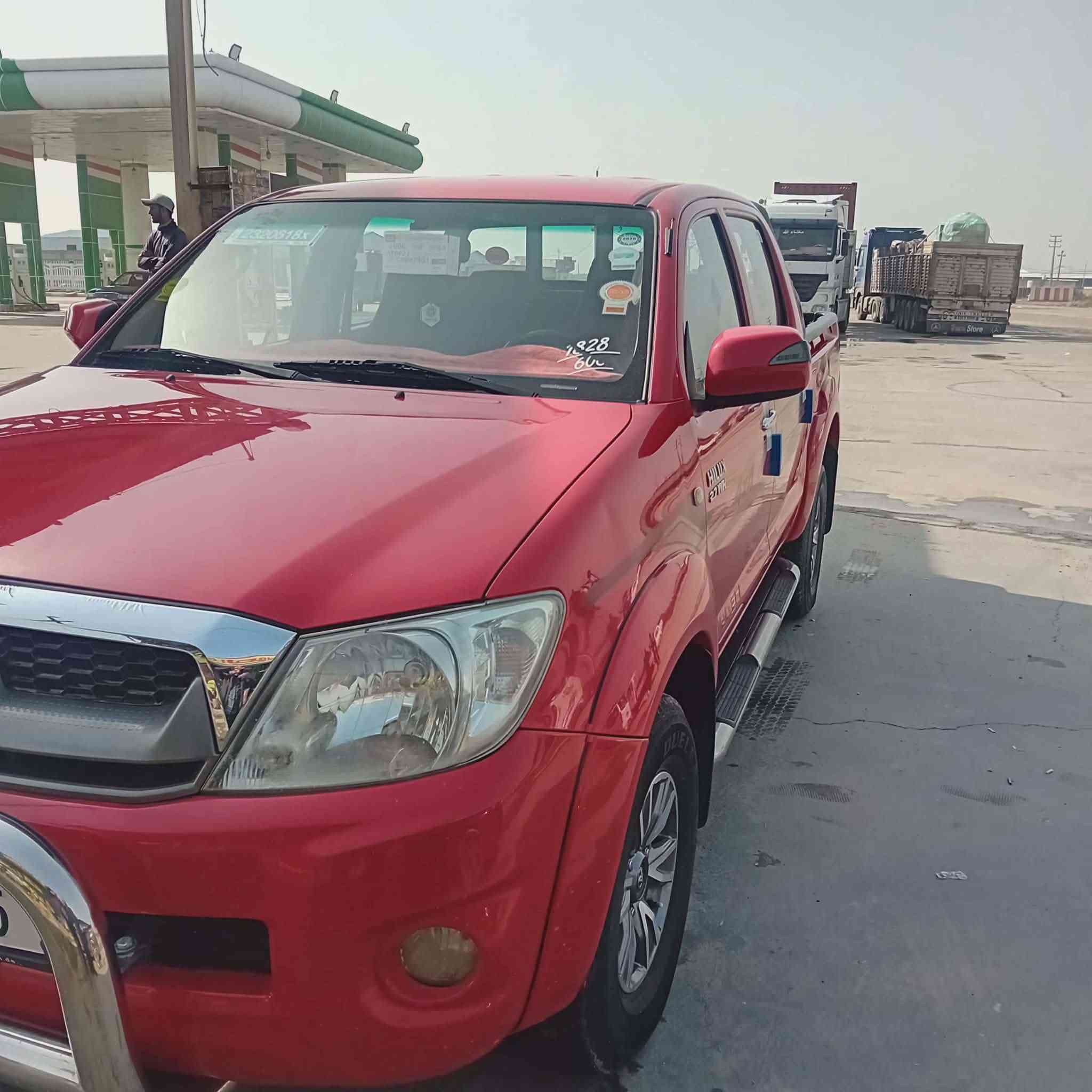 السلام عليكم تيوتا فورويل2011 كفالة عامة تدفئة+ تبريد كهربائيات كلها شغالة  الرقم سليمانية دولي
الرقم: ***********
