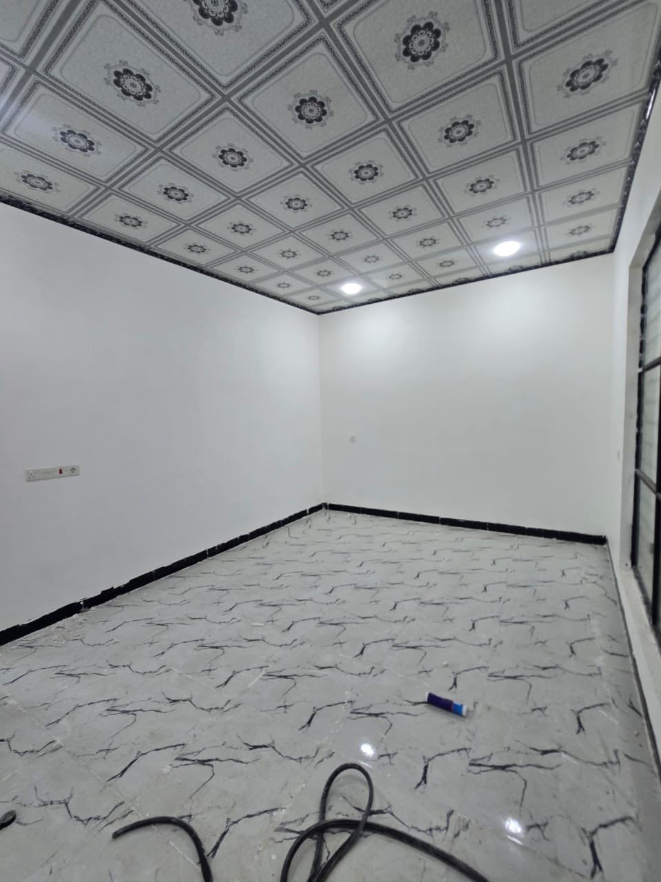 دور للبيع الموصل حي الانتصار سعر الدار 55 مليون 
طابقين كل دار 
زيرو استلام فوري 
مساحه الدار الواحد 55 متر 
غرفتين واستقبال ومطبخ وخدمات وسطح 

للإستفسار مراجعة المكتب او الاتصال على الأرقام التالية ايمن
0750 214 4093
0775 630 2993 واتساب
اوس
0770 287 3744
0750210508الرواسي_للحقارات
ابو سند
***********
'***********75 7142899
عنوان المكتب حي النور سايدين دانية ماركت مقابل افران
الرائد
