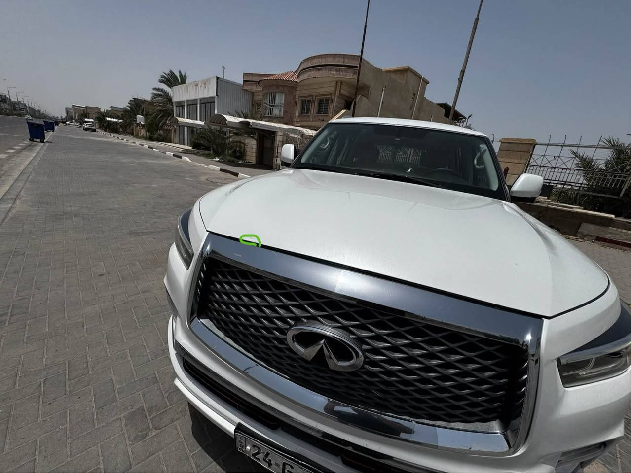 نيسان انفنتي  QX80 (2019)
-خليجي  وكالة المهند بدون صبغ | فقط ملاحظات بسيطة بالدعامية الخلفية + صبغ دعامية الامامية.
-بارد على كد المكان المؤشر في الصور فقط.
-كير مكينة كلة كفالة.
-ممشى 96000  كم قابل للزيادة.
-باسمي سيارة رقم دهوك شرط تحويل .
موصفات: 
-رادرت 
-كامرات 360 
-تدفئة  بل كشنات 
-حساسات امامية خلفية 
-تحديد مسار  
-3 قطع تبريد 
-سلايد 
-شاشات امامية خلفية 
-تحكم تبريد منفصل خلفي 
-طوي كشنات كهربائي 
-خزن في كشنات 
-تحكم وضعيات القيادة 
-صندوق كهربائي
-مكان السيارة / البصرة
-للبيع او مرواس مع بيك اب حصراً
السعر 304 ورقة وبيها مجال.
للتواصل *********** البصرة, العراق
