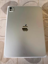 ايباد M5 • ٢٥٦ • بطارية ١٠٠