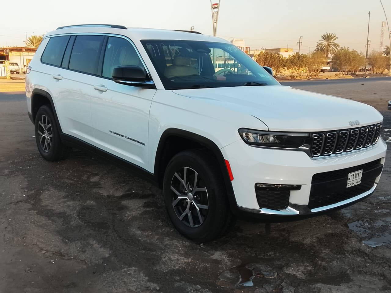 مرحبا جيب لمتد 2023 فول موصفات عدا الفتحه ماشيه 20 بعدها بوضع الوكاله  سعر مناسب
ضرر بسيط جدا بنيد بدون دواخل  السياره منفيس ب اسمي  السعر 255  والشراي يدلل  
هـ ***********
