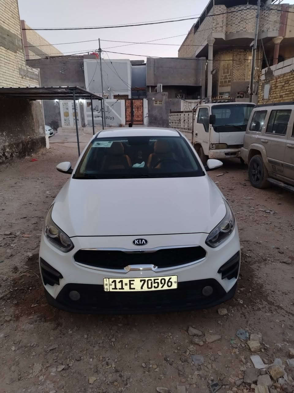 السلام عليكم للبيع سيراتو موديل 21 نص فول ماشيه 60 الف السعر 147 مكاني نجف للإستفسار خاص او اتصل ***********
