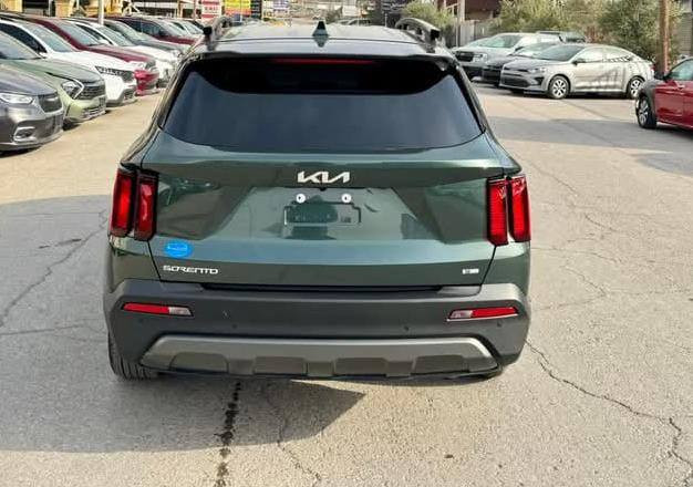 كيا سورنتو 2023 سعة المحرك:- 2.5 اللون:- زيتوني  
المسافة المقطوعة :-000 26 mi 
عدد المقاعد :- 7 مقاعد 
مواصفات السيارة :- X Line 
* شاشه كبيره 
*كراسي كهرباء   
*وَيْل 20
*فرش جلد اسود 
*كامره 
*حساس تجاوز 
*بصمه

🛑 السعر سوي تعليق يصل مباشرة 🤖 

*حساس خلفي  
*تشغيل عن بعد 
*لايت زينون 
*اشاره بالمرايا
بدون رقم السيارة دخول جديد
 العنوان بغداد الغزاليه

رقم صاحب السيارة 
***********
