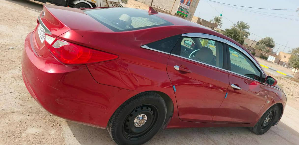 السلام عليكم 
سياره باسمي موديل 11 صبغ عاد اثر جراد جير مكينه حداديه صدر تخم تاير تبريد كله كفاله بشرط كاميرا شاشه سيستم سماعات سياره جاهزة سياره سنويه مجدده ما نقصها برغي باسم شخصيا سعر 80 المكان اللطيفيه 
***********
