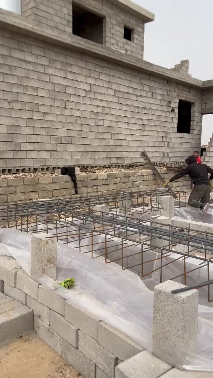 السلام عليكم
يوجد كادر تصفيط بلوك اساسات مع الحديد والصب بأسعار مناسبه 
للأستفسار اكثر / ***********
