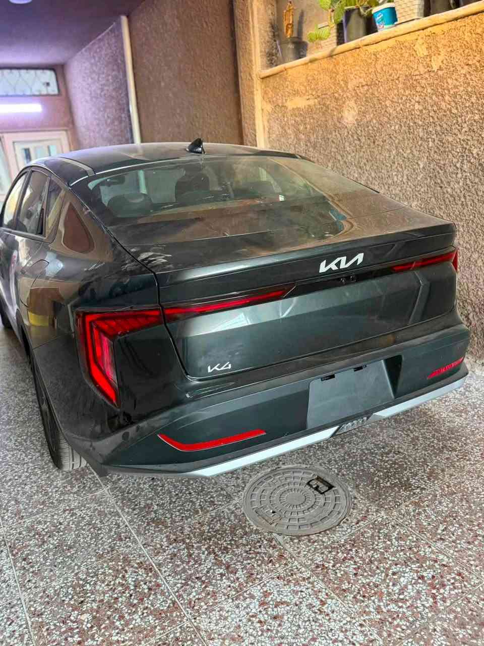 سلام عليكم كي فور موديل
2025سيارة زيرو علة وضع شركة فقط بنيد بدل ومصبوغ كفالة بغداد قبل يومين رقمتهة بسمي تحول ثاني يوم سيارة ربع متصرف عليهة زيرو زيرو الف بعدهة مماشية بدون دواخل بدون ايرباكات بدون اي دواخل سيارة جديدة بمعنة الكلمة 

 الشراي يتصل ***********
