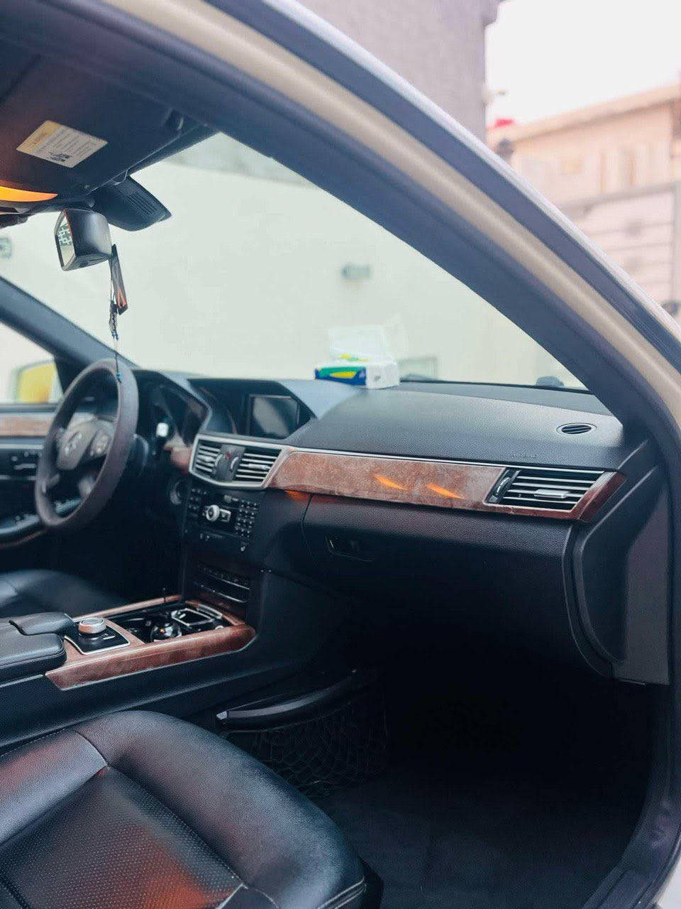 Mercedes-Benz E350
مارسيدس E350 2012 

محرك 3500 مو 3000 

تو ويل وارد الماني 

الضرر بنيد اجة مصبوغ من المانيا بدون معجون على فحص 

وبارد بس نص الداير مال  جاملغ الخلفي اليمنة وعلى فحص سونار 

ماشية 115 الف ميل 

المواصفات:

شاشه كبيرة

ماوس شاشة

كشنات كهرباء

كشنات خزن

حزام امان كهرباء

تركشن تزحلق

ابواب ترحيب شعار مارسيدس

كير مثبت سرعه

داخل اسود مع تطعيم صاج

سماعات هارمن

اناره محيطيه داخليه بلادي

مري كهرباء

كاميره خلفيه دوارة

دعاميات AMG اصلي

دوس AMG اصلي  

كير مكينه تبريد صدر حدادية كلة جاهز

ادامه منضومه محرك

ادامه منضومه كاملة فلاتر وكير

السيارة نقصها دبلات امامية 
واعادة صبغ خشم البنيد 

السعر 160 وبيها مجال 

***********
