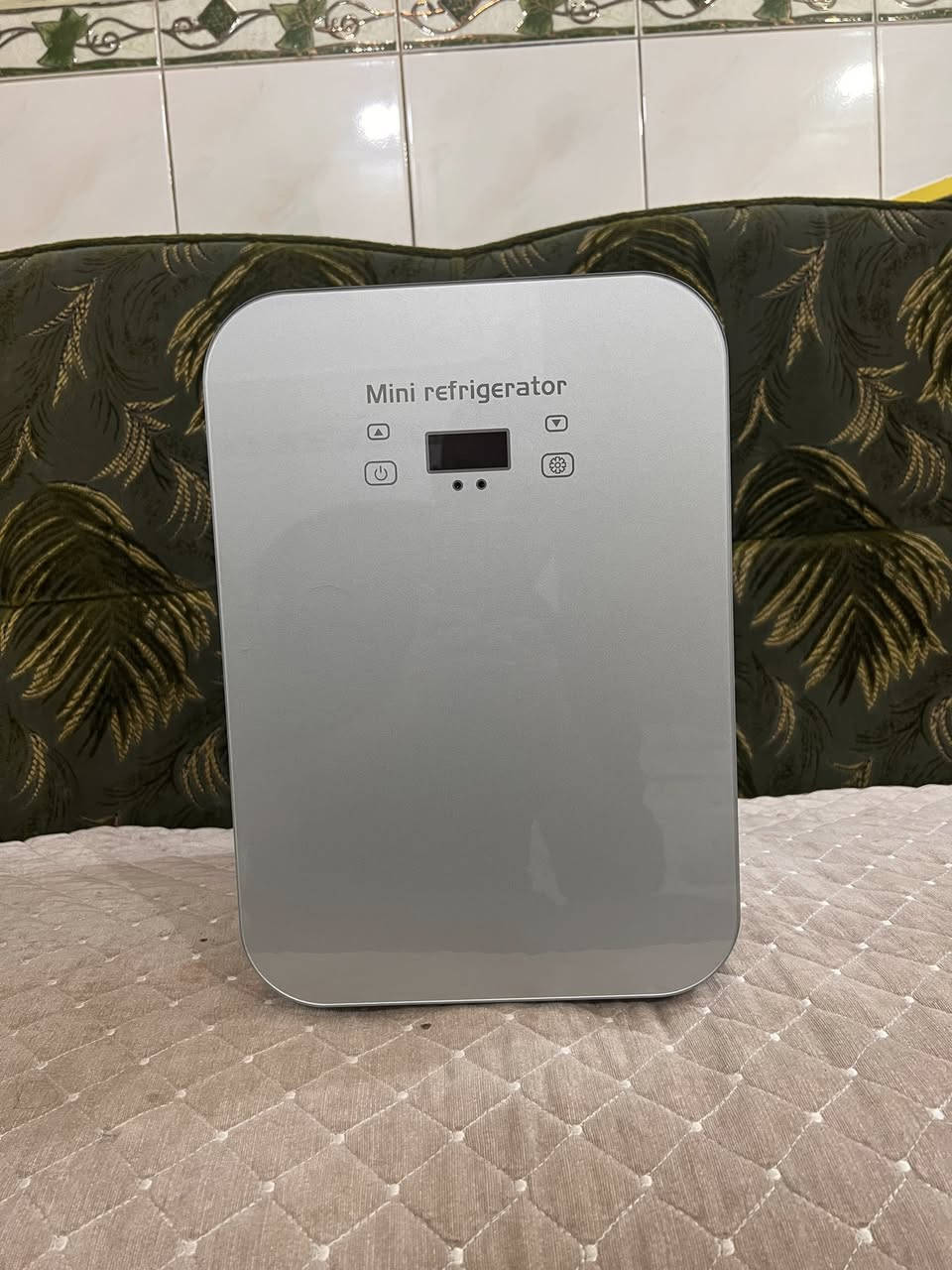 وين جماعة التخييم ثلاجة 8 لتر تشتغل 220 فولت يعني على الكهرباء و 12 فولت يعني على السيارة جديدة ما مستخدمة انطيني سعر باليرضي الله وبالعافية عليك


**إذا كنت صاحب هذا الإعلان وتريد حذفه لأي سبب، رجاءا أرسل رسالة إلى الدعم الفني**