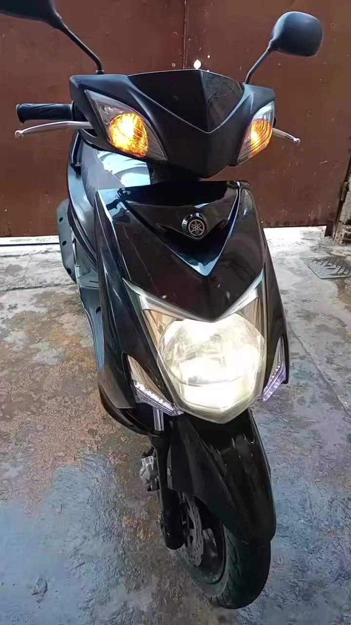 لد رمبه مكفوله لوك ياباني السعر 12 ورقة الشراي يراسلني خاص او يتصل عالرقم ***********
