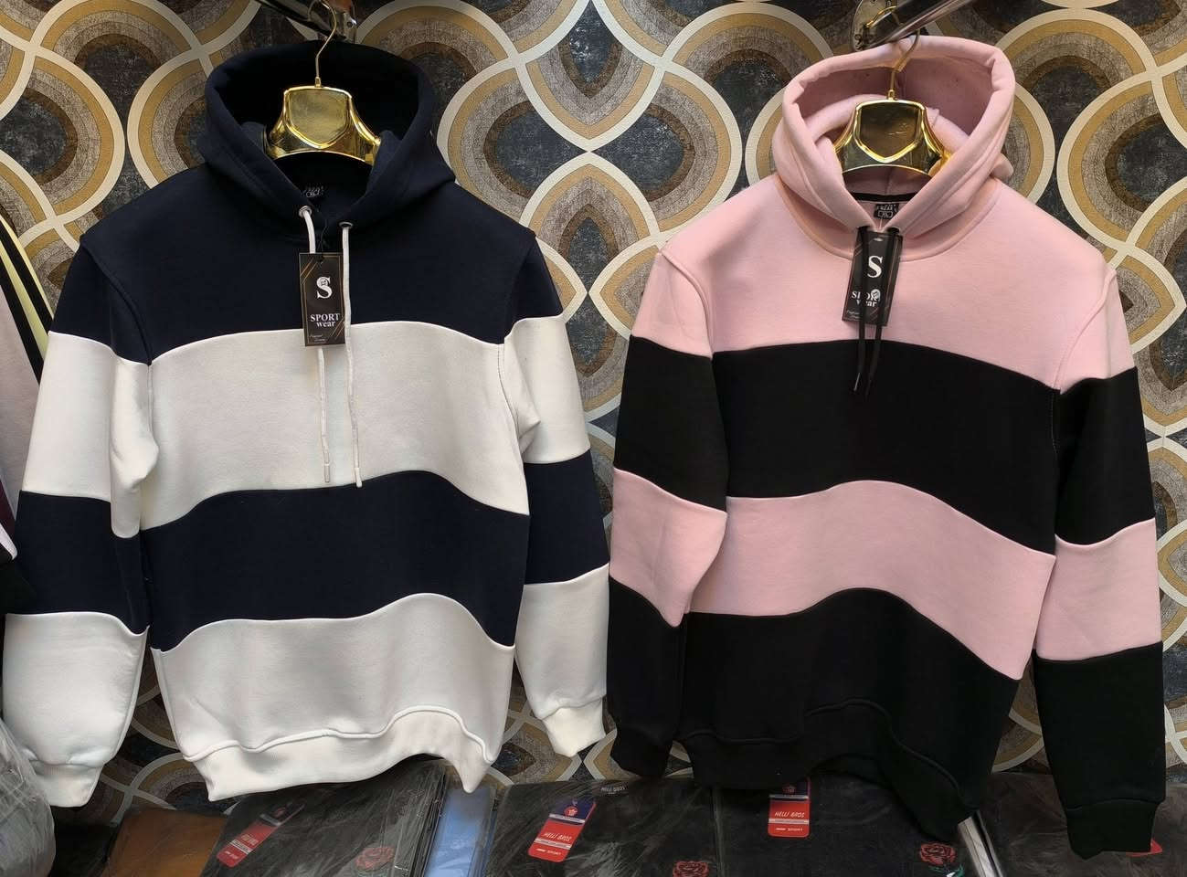 بسم الله الرحمن الرحيم                                                        بلوزةرجالي شتوي💯✔                                                                   قماش 3خيط مصوف مشط كومبك                                           مقاساتS/M/L/XL/XXL                                                                              من تركيا من المصنع مباشر                                                         باسعار🔥 جدا مناسبه كمية محدودة                                                  بامكانيه الدفع عن طريق الشحن                                              باقي تفاصيل على الواتساب تواصل📲📲          https://api.whatsapp.com/send/?phone=905380678696                     متوفر شحن جميع انحاء العالم🇦🇪🇩🇿🇪🇬🇬🇧🇱🇾🇲🇦       🇪🇭🇯🇴🇮🇶🇱🇧🇰🇼🇲🇻🇸🇦🇶🇦🇹🇳🇻🇳🇾🇪🇺🇸🇩🇪🇨🇵🇨🇦🚢          ✈🚛


**إذا كنت صاحب هذا الإعلان وتريد حذفه لأي سبب، رجاءا أرسل رسالة إلى الدعم الفني**