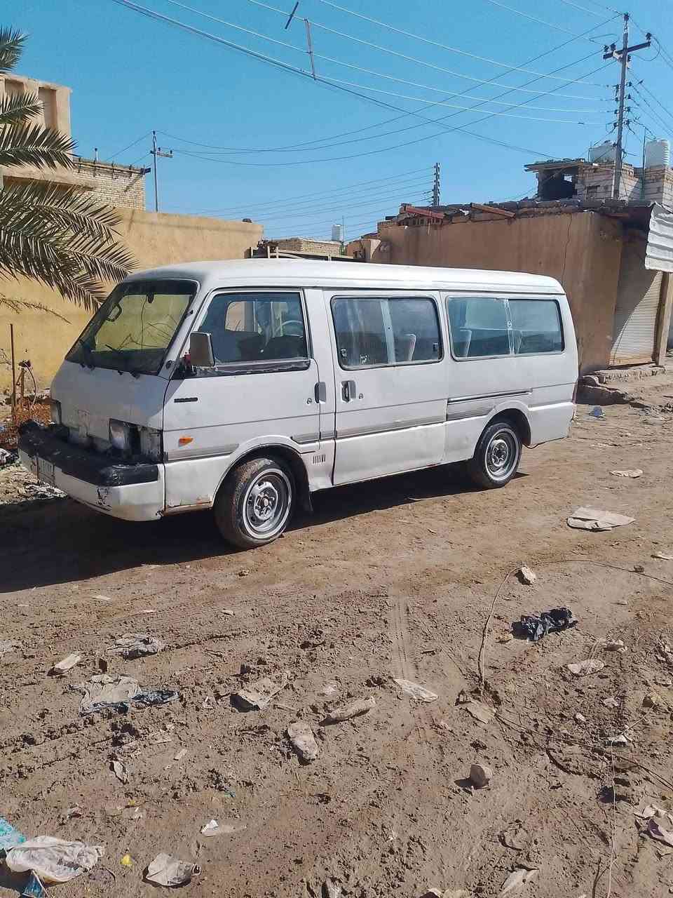 السلام عليكم سياره للبيع سنويه 27 رقم بغداد السعر 35وبيها مجال 
العنوان ناصرية السكان صناعي ***********
