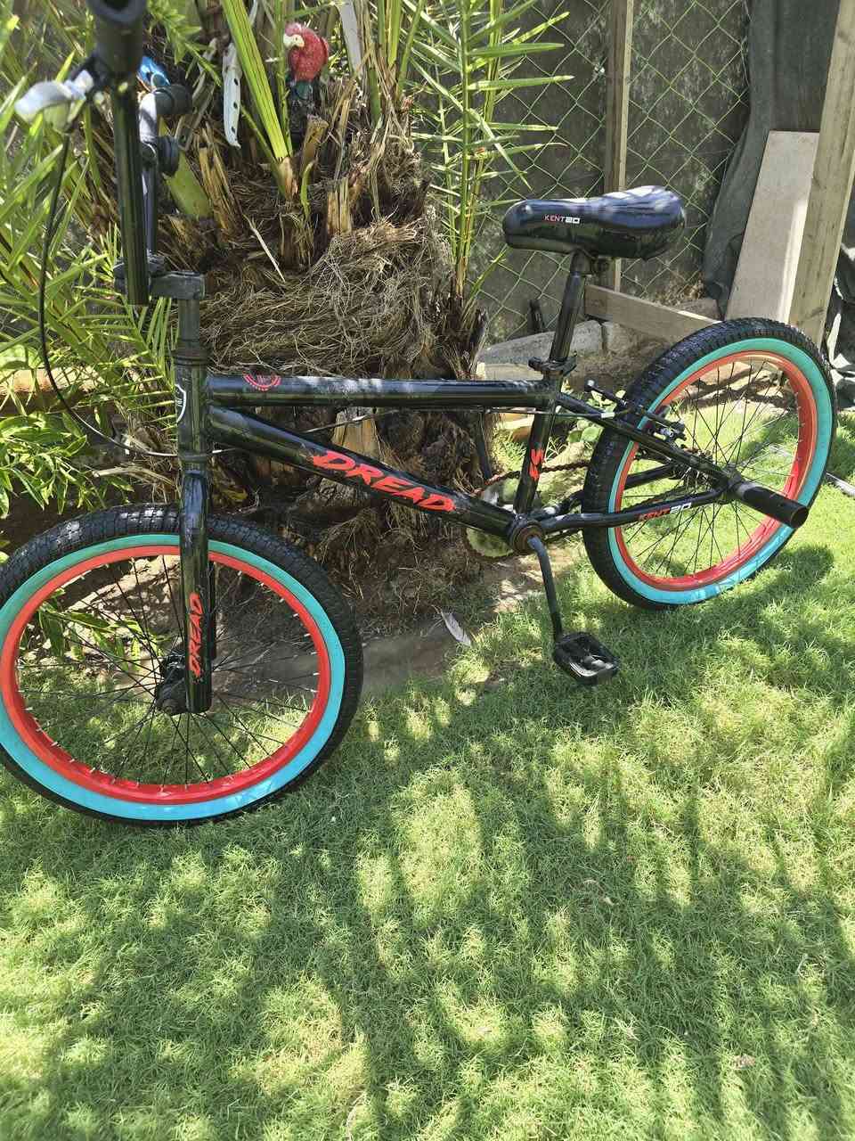 بايسكل BMX للبيع
بغداد البلديات ***********

