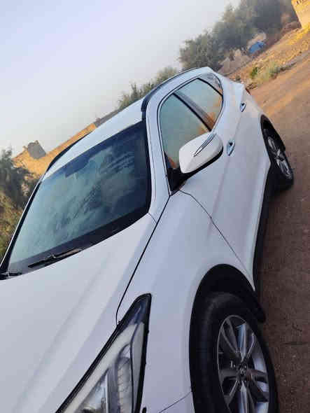 للبيع سياره سنتافي موديل 2014 خليجي 

رقم بغداد سنويه مجدده

المواصفات /

محرك 6 سلندر 

سبعه راكب 

ثلث قطع تبريد 

اشاير بالمري 

ماشيه 136 

سياره جديده تخم تاير حداديه سدر جدد 

محرك وكير مكفولات شرط 

السعر 165 

المكان ديوانيه الحمزه الشرقي 

الاتصال ***********
