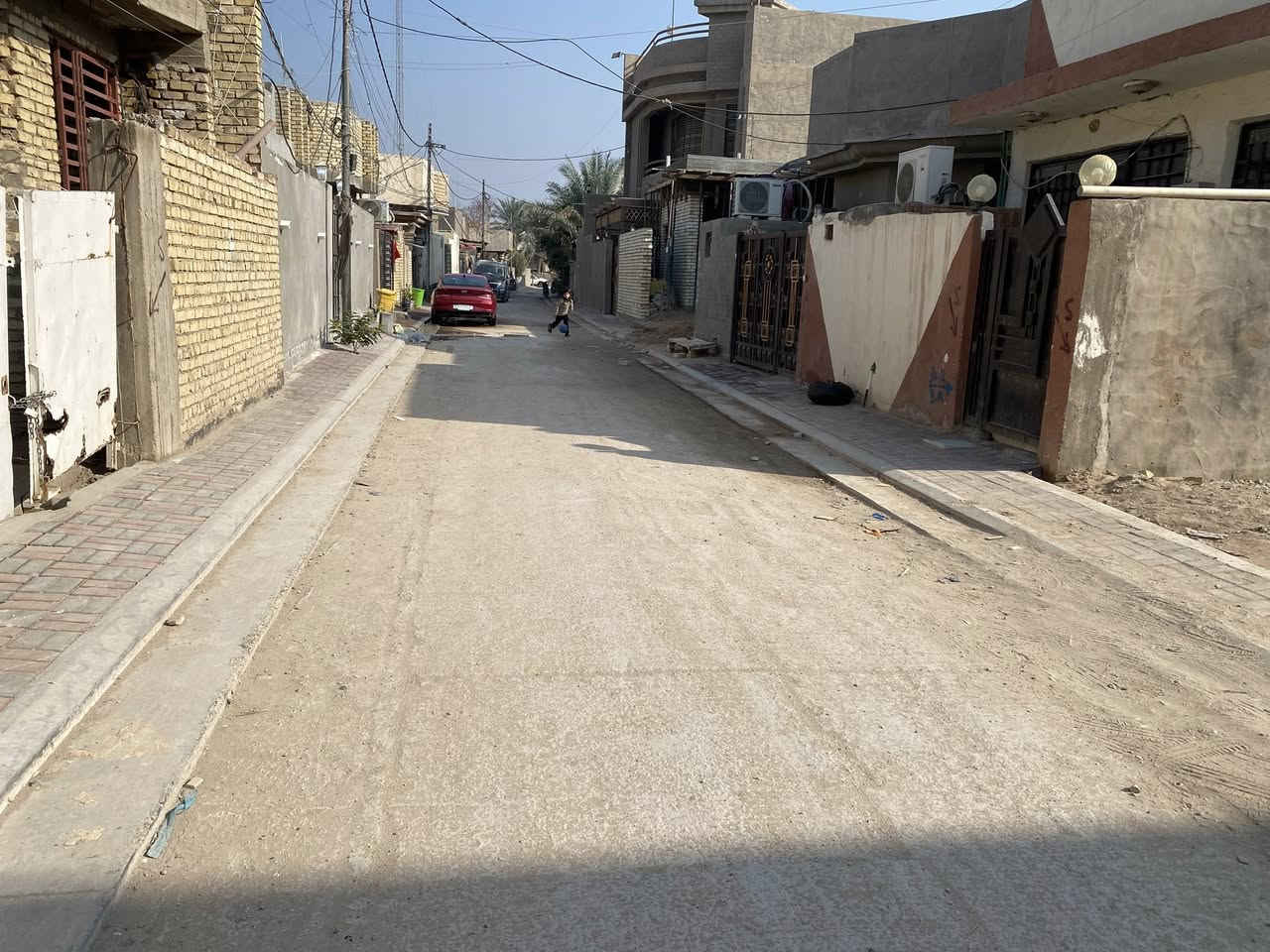 السلام عليكم قطعة ارض للبيع ١٠٠متر العنوان الجمعيه شارع زين العابدين قرب مولدة ضياء بيه مدخلين ع الشط شارع زين العابدين وشارع ابو حسين البكال هم يدخل عليه شارع البو اسيود هم يدخل عليها للستفسار ***********
