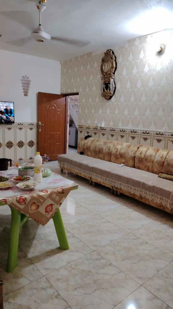 بيت ملك صرف للبيع المحمودية حي ١٦مساحه ١٠٠م
بناء طابوك  طابق واحد 
واجهه ٨/نزال ١٢
مكتب الخالدي ابو يزن 
***********
***********
***********
