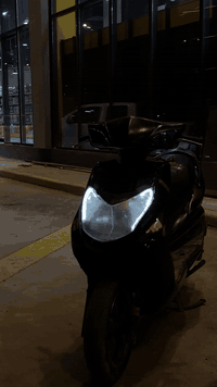 سلام عليكم 
دراجه سكنس فحل 
لون اسود 
أشاره ترحيب في المازدا 
دراجه بلاديه 
تعليك اشاير 
كلجات نظيفه 
الصفاح مال بجم كاربون فايبر 
 بيه شغله وحده القلق مال بانزين مكسور 
الدراجه رايده 250 بيه مجال 
اتصال او المراسله على الوتساب 
*********** 
عنواني الحريه بغداد
