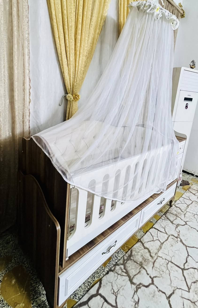 سلام عليكم سرير نظيف استخدام قليل بـ150 الجيه العنوان بغداد مدينة الصدر شارع الفلاح
لاستفسار اكثر ***********
